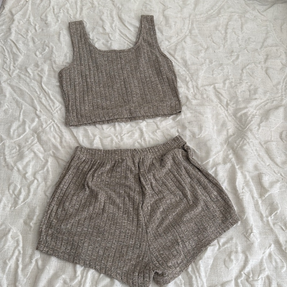 Matching Short Set - Picture 4 of 4